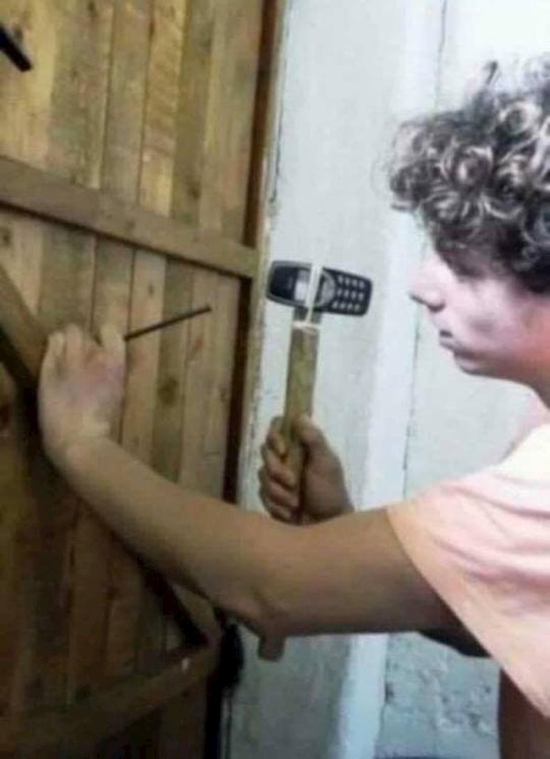 Znamo da je Nokia 3310 neuništiva, ali ipak...