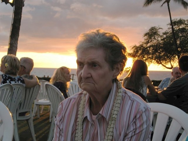 "Moja baka je prvi put bila na Havajima. Nije bila impresionirana."