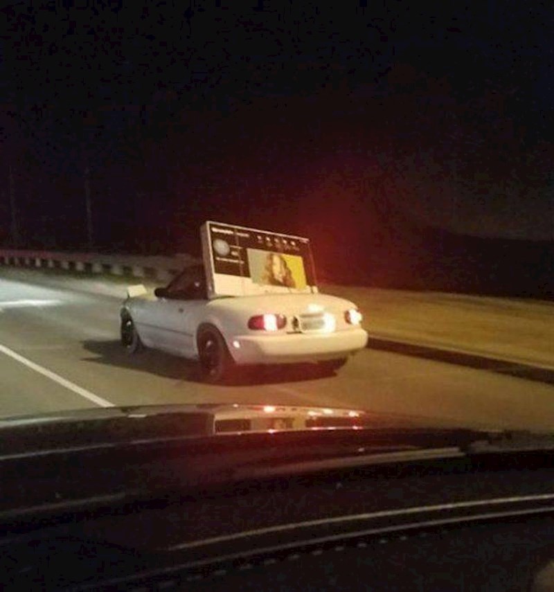 Za ovako nešto bi stvarno trebao kupiti veći auto...