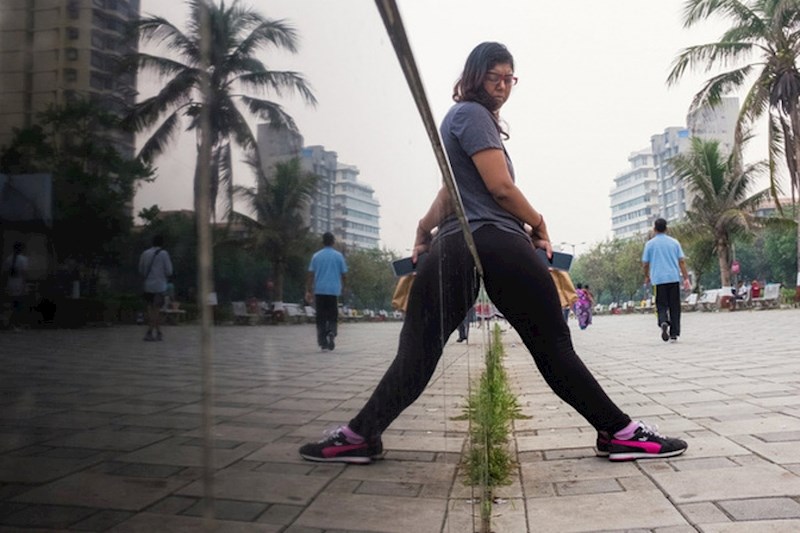 Jeste li i vi pomislili da su joj noge raširene?