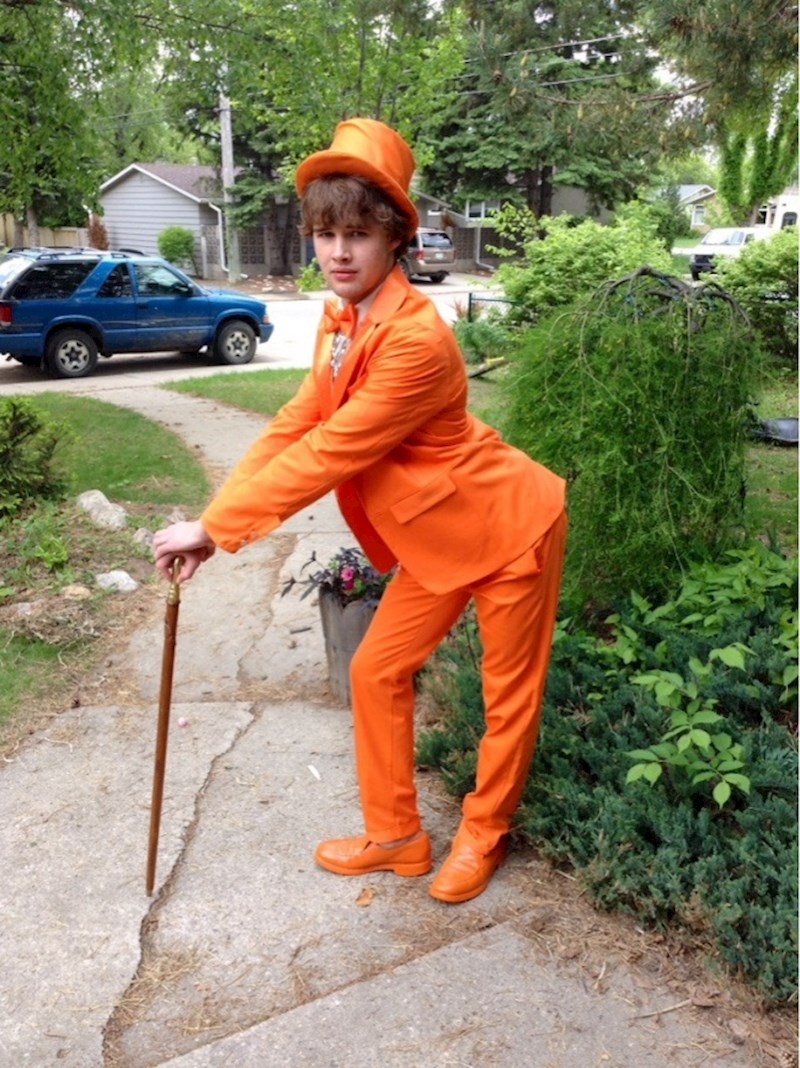 "Mama mi je napravila odijelo za maturalnu večer."