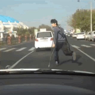 Suvozačica je snimala cestu i otkrila da je dio uličnih invalida brži nego što mnogi misle