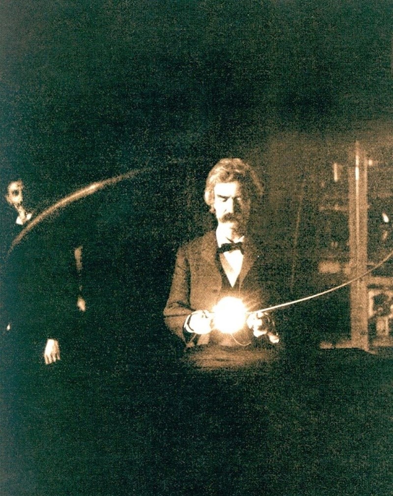 Mark Twain posjetio je Teslin laboratorij 1894. godine.