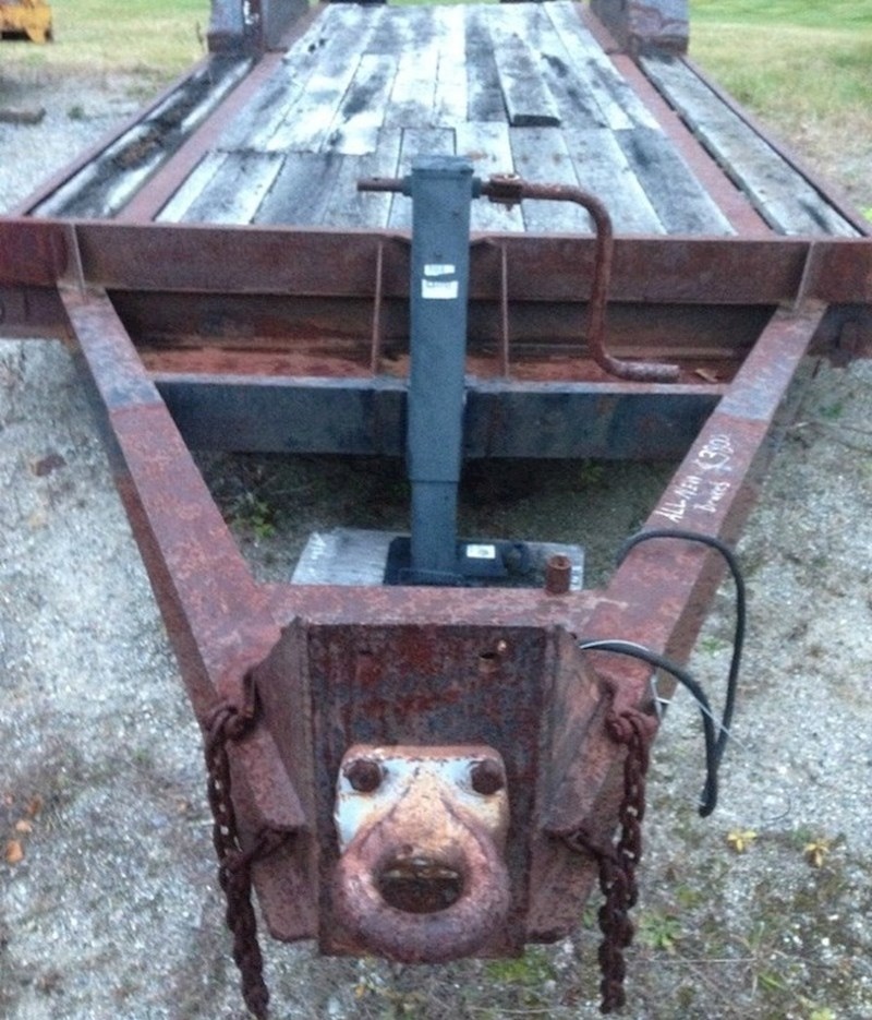 "Bu! Jesam li te uplašio?"