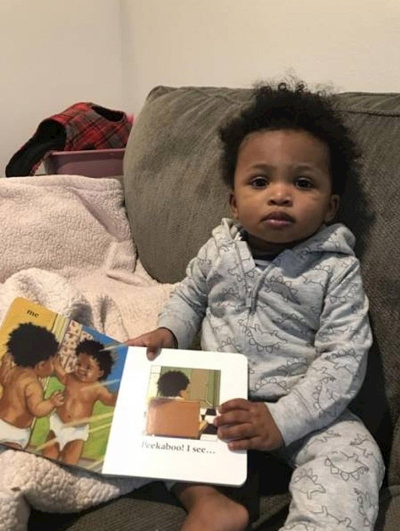 "Moj sin izgleda kao dijete iz knjige koju je dobio za Božić."