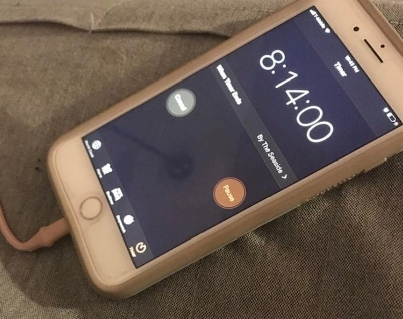 "Moja žena umjesto alarma koristi odbrojavanje na mobitelu."