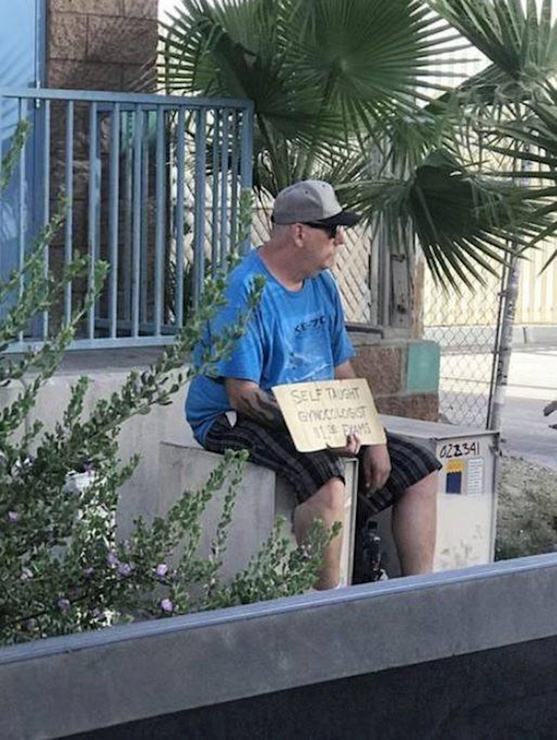 Samouki ginekolog nudi jeftine preglede.