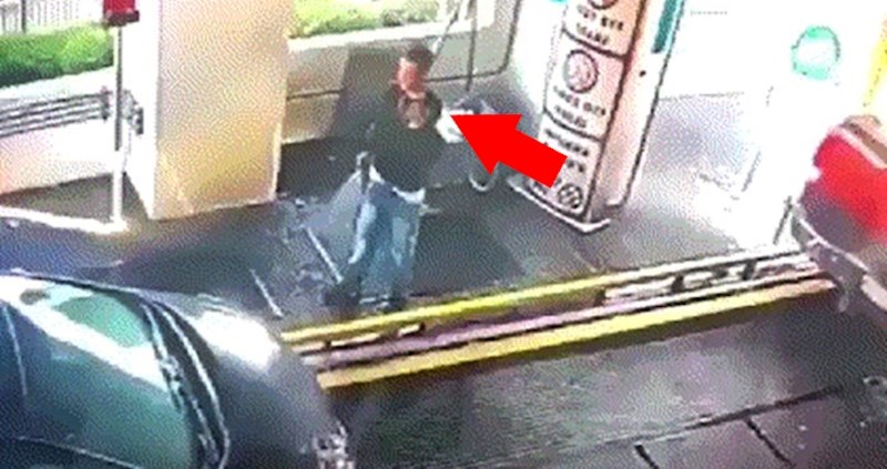 Mladić je u posljednji tren primijetio problem u autopraonici, kamera je snimila napetu scenu