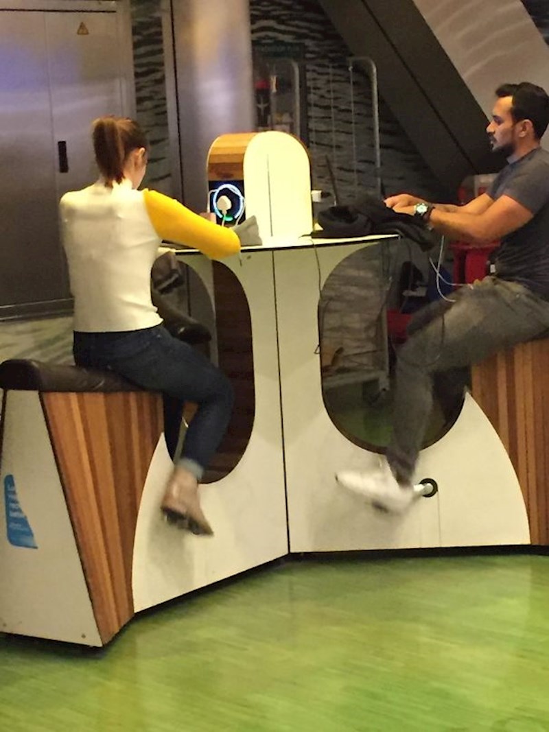 Genijalna ušteda energije: Svoje uređaje možete napuniti vožnjom stacionarnog bicikla.