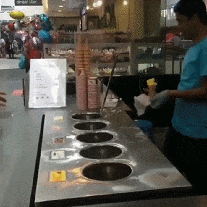 Muškarac se genijalno osvetio prodavaču sladoleda koji ga je zezao dok mu je davao kornet