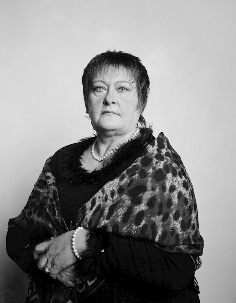 Ludmila (58) je glumica koja već dugo traži posao. Novac će potrošiti na prijevoz.