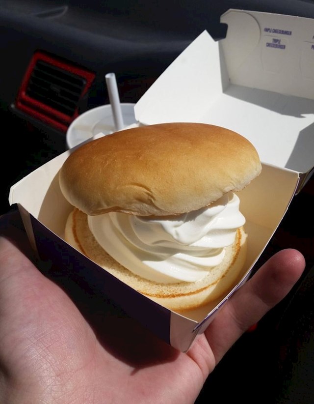 "Otišla sam u McDonald's i u šali tražila sendvič od sladoleda. Evo što su mi napravili."