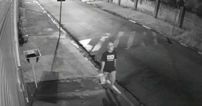 VIDEO Ovog lika su htjeli opljačkati nasred ulice, no on je bio pametniji od pljačkaša u autu