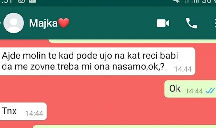 Nešto je djevojku jako začudilo u maminoj poruci, evo zašto se smijala