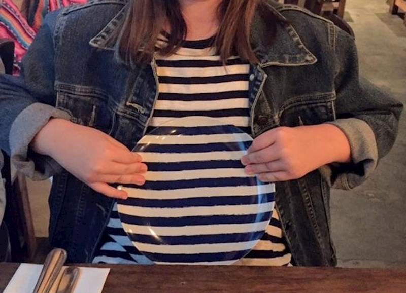 "Restoran u kojem smo jeli imao je tanjure koji su izgledali kao moja majica."