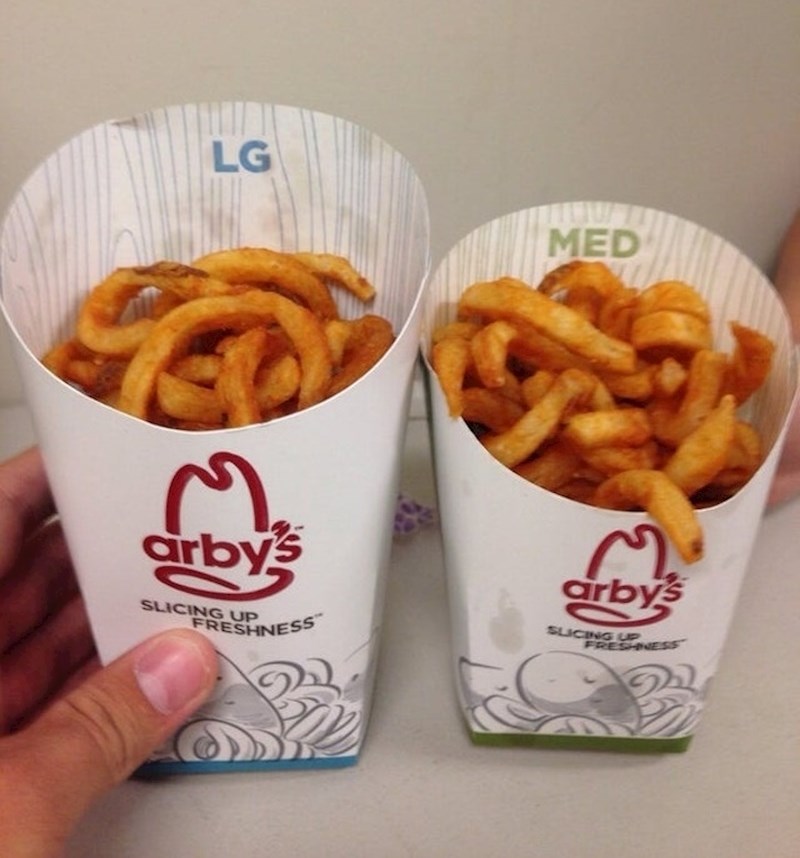 Srednje i velike porcije često imaju gotovo jednaku količinu proizvoda, na vama je da odlučite koliko ćete platiti.