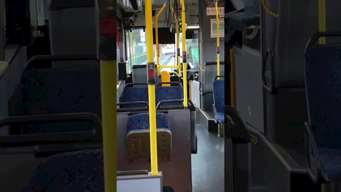VIDEO Dok je busom putovala na posao, snimila je šokantnu scenu zbog koje se uplašila