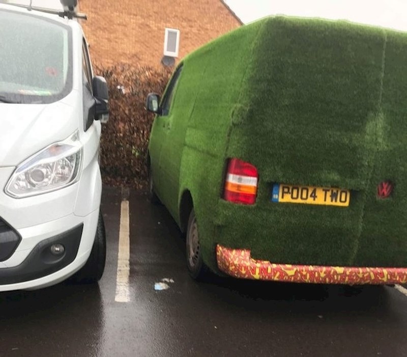 Stvarno je htio imati zeleni kombi.