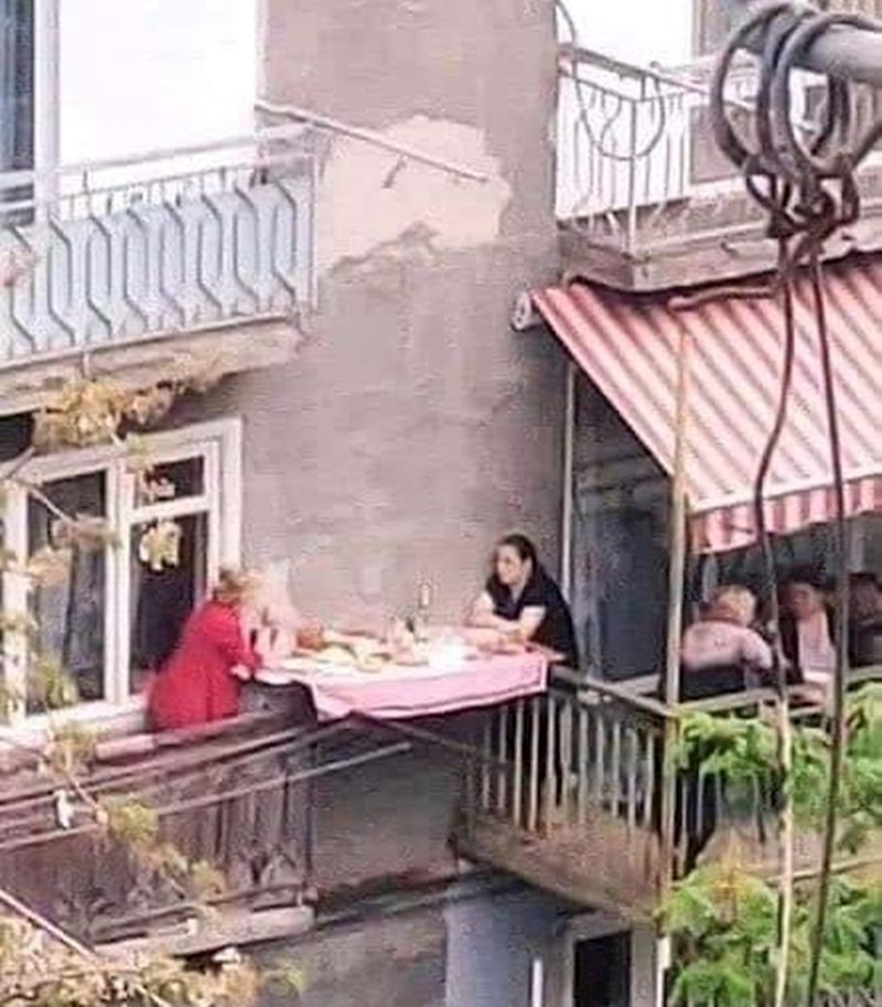 Pogledajte prizor koji je začudio susjede i druge zgrade: