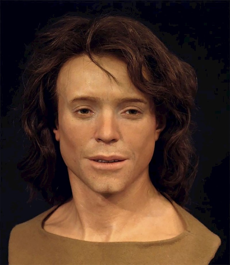 Mladi Švicarac koji je živio u 8. stoljeću. Nazvali su ga Adelaziy Elbakhusom.