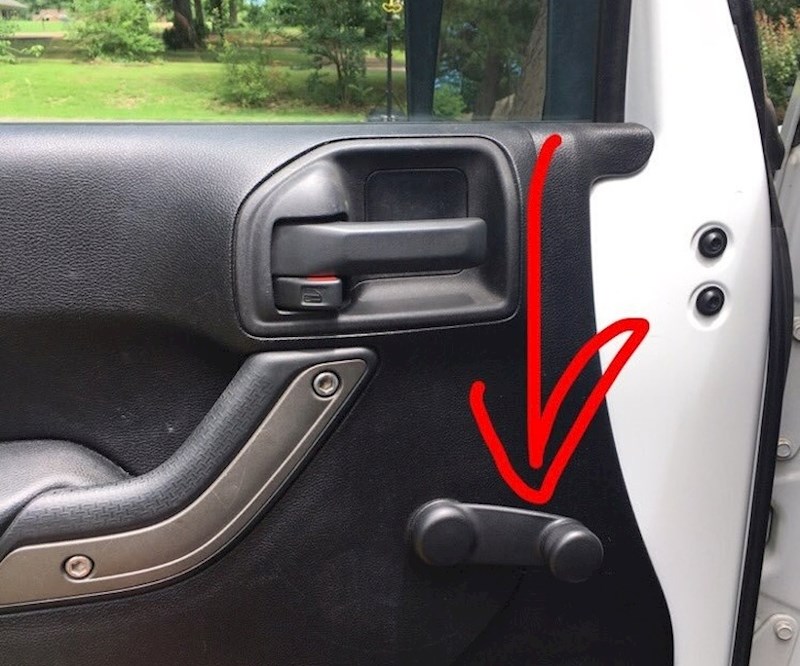 "Dadilja sam. Danas me jedno dijete pitalo što je ova čudna stvar u mom autu."