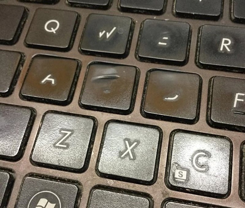 Koliko su se neka slova na tipkovnici promijenila u 10 godina korištenja...