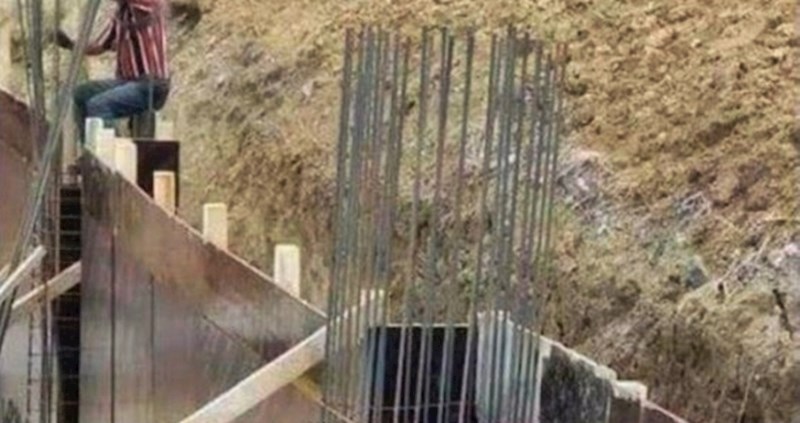 Građevinski radnik je na poslu upao u nevolju, pogledajte što je ostale nasmijalo