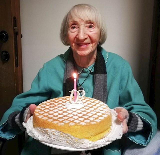 102-godišnja baka se oporavila od korone nakon što je 20 dana provela u bolnici.