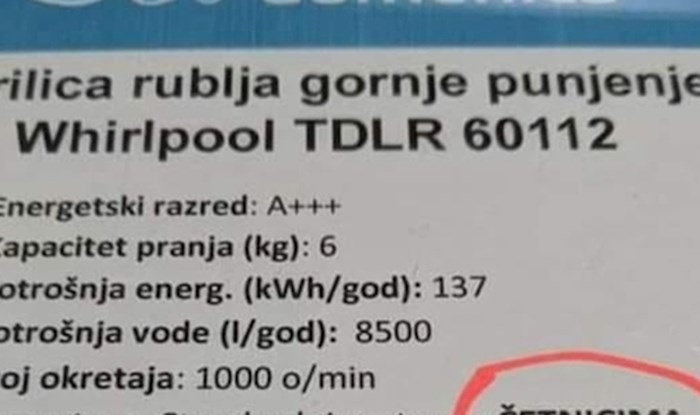 Trgovini se dogodila bizarna greška, u opisu perilice rublja pisalo je nešto jako čudno