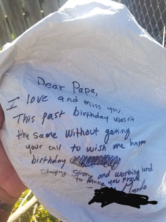 "Danas sam našao ovaj ispuhani balon u dvorištu. Malo mi je falilo da počnem plakati. Tata je sigurno ponosan na tebe..."