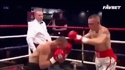 Neobičan detalj na trenutak je prekinuo borbu boksača, pogledajte što je jedan od njih učinio