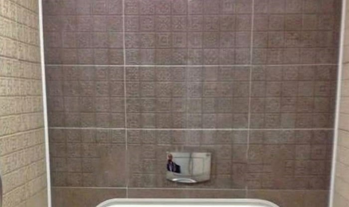 Svi misle da je ovo montaža: Pogledajte kakav je WC netko navodno slikao