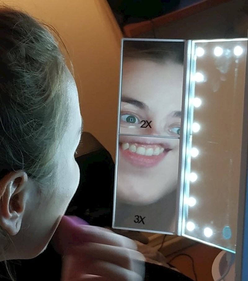 "Jutros sam uhvatio svoju curu kako se šminka. Nešto je izgledalo čudno..."