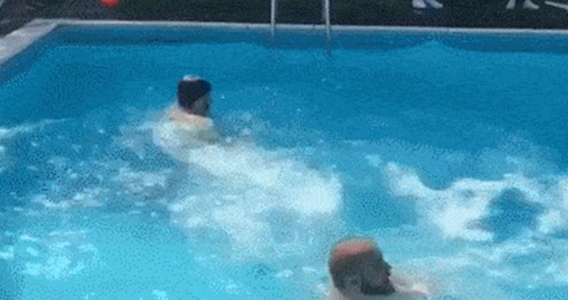 Prijatelji su okrenuli video i na urnebesan način predstavili sebe kao superjunake