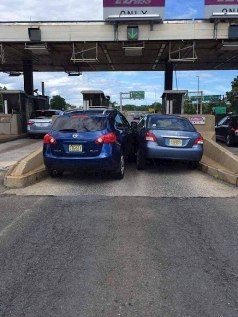 Nisu se mogli dogovoriti tko će prvi...