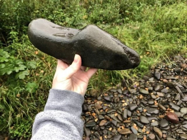 Kamen koji izgleda kao papuča...