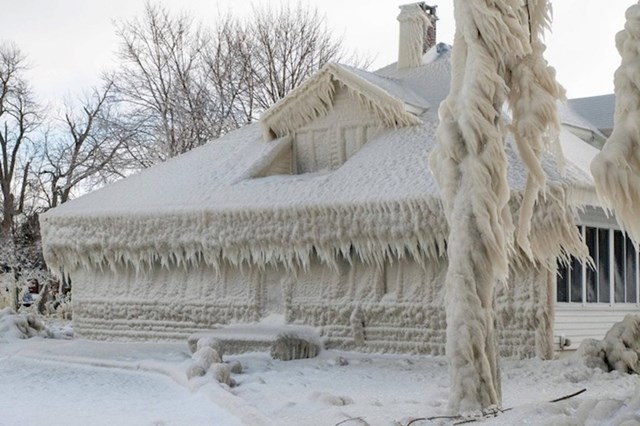Ovim ljudima se cijela kuća smrznula.