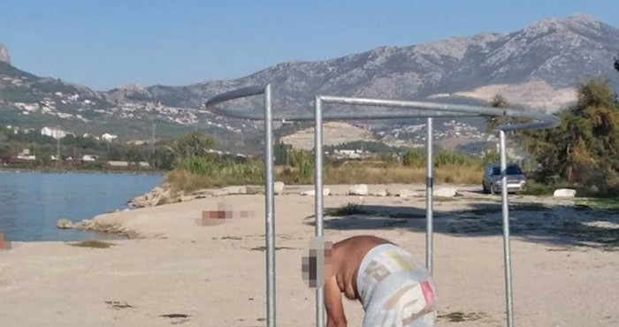 Prizor s prazne plaže nasmijao društvene mreže: Ovaj djed je htio samo poštovati pravila, ali...