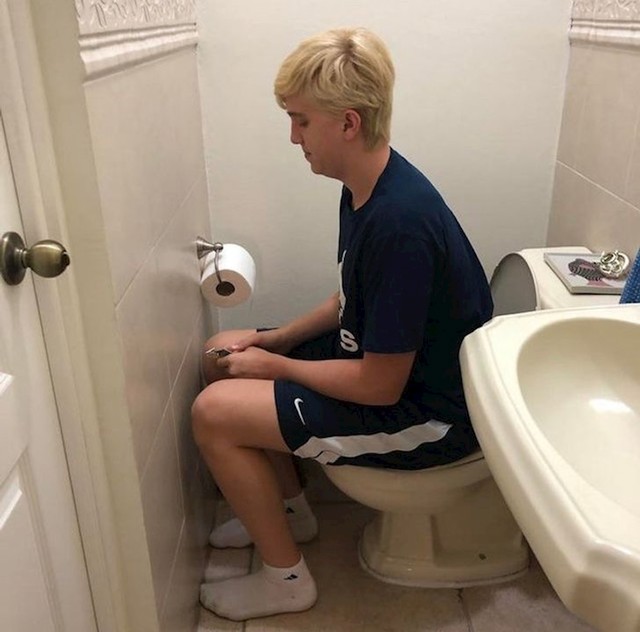 "Mrzim male WC-e."