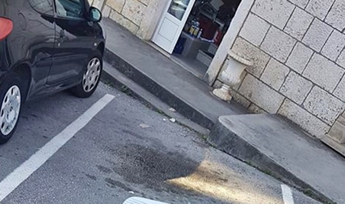 Dubrovčani su se začudili kad su vidjeli kako je netko zauzeo parkirno mjesto