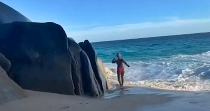 VIDEO Htjela je napraviti cool sliku na plaži, no nije očekivala da će joj se ovo dogoditi