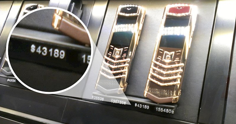 Ovaj mobitel je bio na popustu na zračnoj luci u Dubaiju. Cijena je u dolarima.