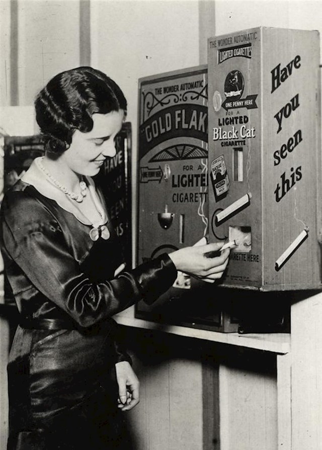 Automat koji izbacuje zapaljene cigarete, 1931.
