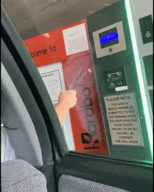 Ova baka s razlogom drži pribor iz kuhinje u autu, svidjet će vam se njena ideja