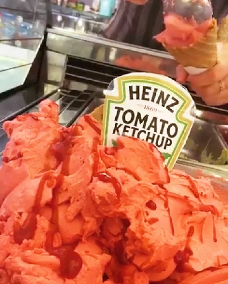 Vjerovali ili ne, neki ljudi stvarno jedu sladoled od ketchupa.