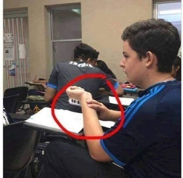 Ono kad dobiješ pretežak ispit pa počneš paničariti...