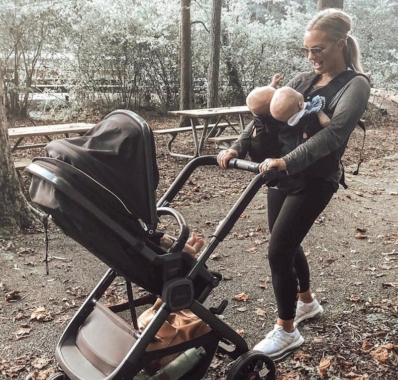 "Ja nemam pojma gdje je nabavila ove bebe, samo je htjela da je slikam s njima."