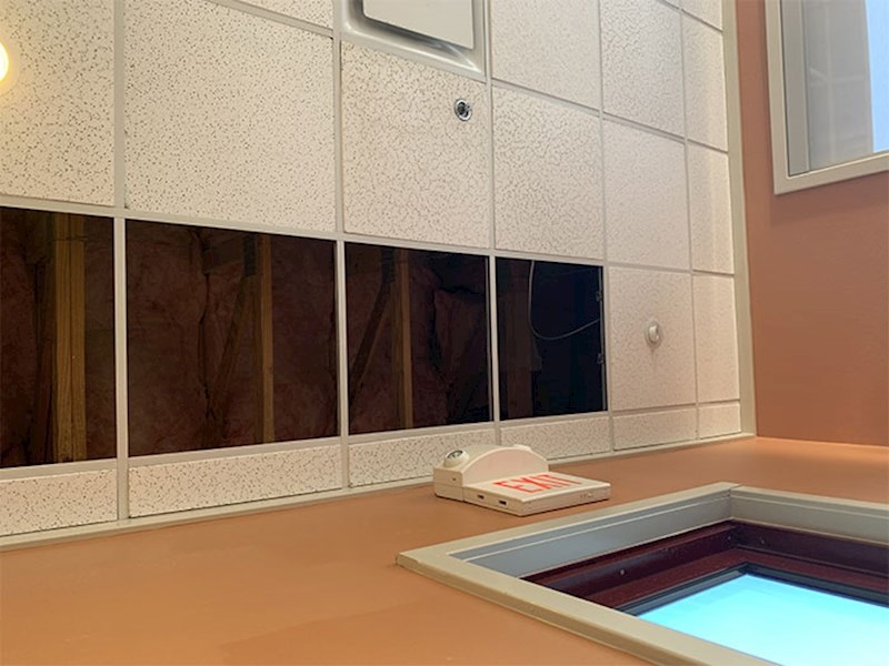 Vidio je da su curenje vode riješili korištenjem toksičnog ljepila.