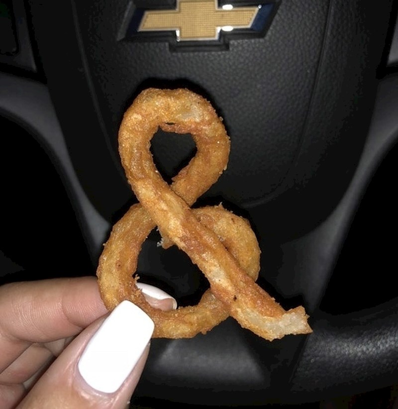 "Dobila sam pohani krumpirić koji izgleda kao '&' simbol!"