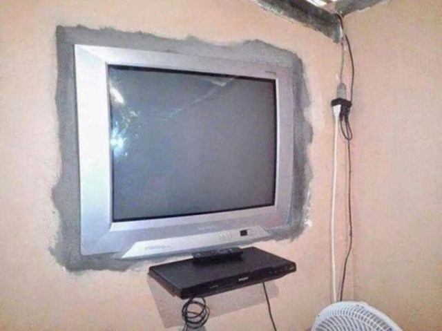 Ono kad ti roditelji obećaju da će ti nabaviti tanki televizor...